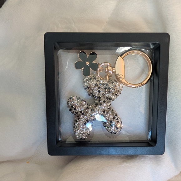 Sparkling Balloon Dog Silver & Black Bag Charm Keychain with Flower Charm - Picture 3 of 3